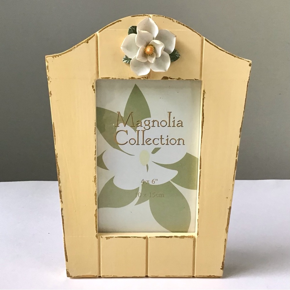 Magnolia Collection Picture Frame 4”x6” Yellow & Gold Trim 3D Flower Easel Back